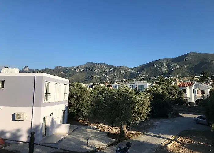 Вилла Suluca Homes *