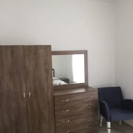 Suluca Homes * 키레니아